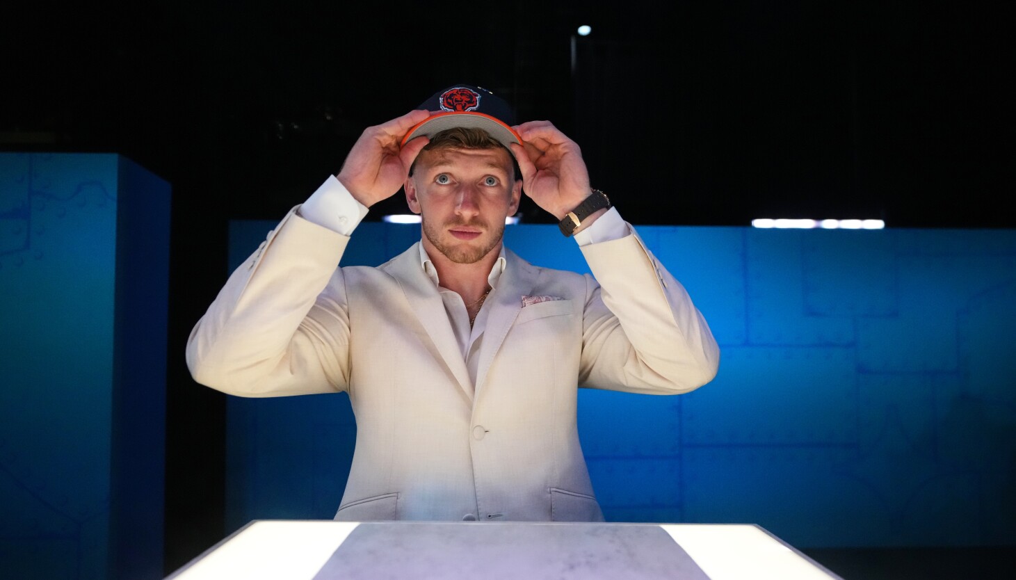 Bears Take Dillon Thieneman in First Round of 2026 NFL Draft