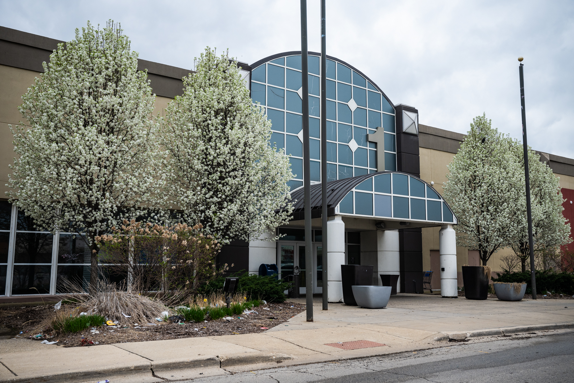 Ford City Mall Faces Forced Shutdown Over Safety Concerns